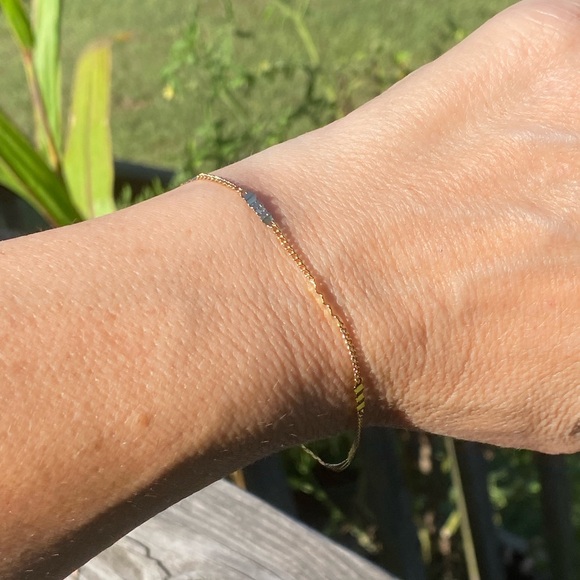 Dainty gold plated chain bracelet - new. - Picture 7 of 9